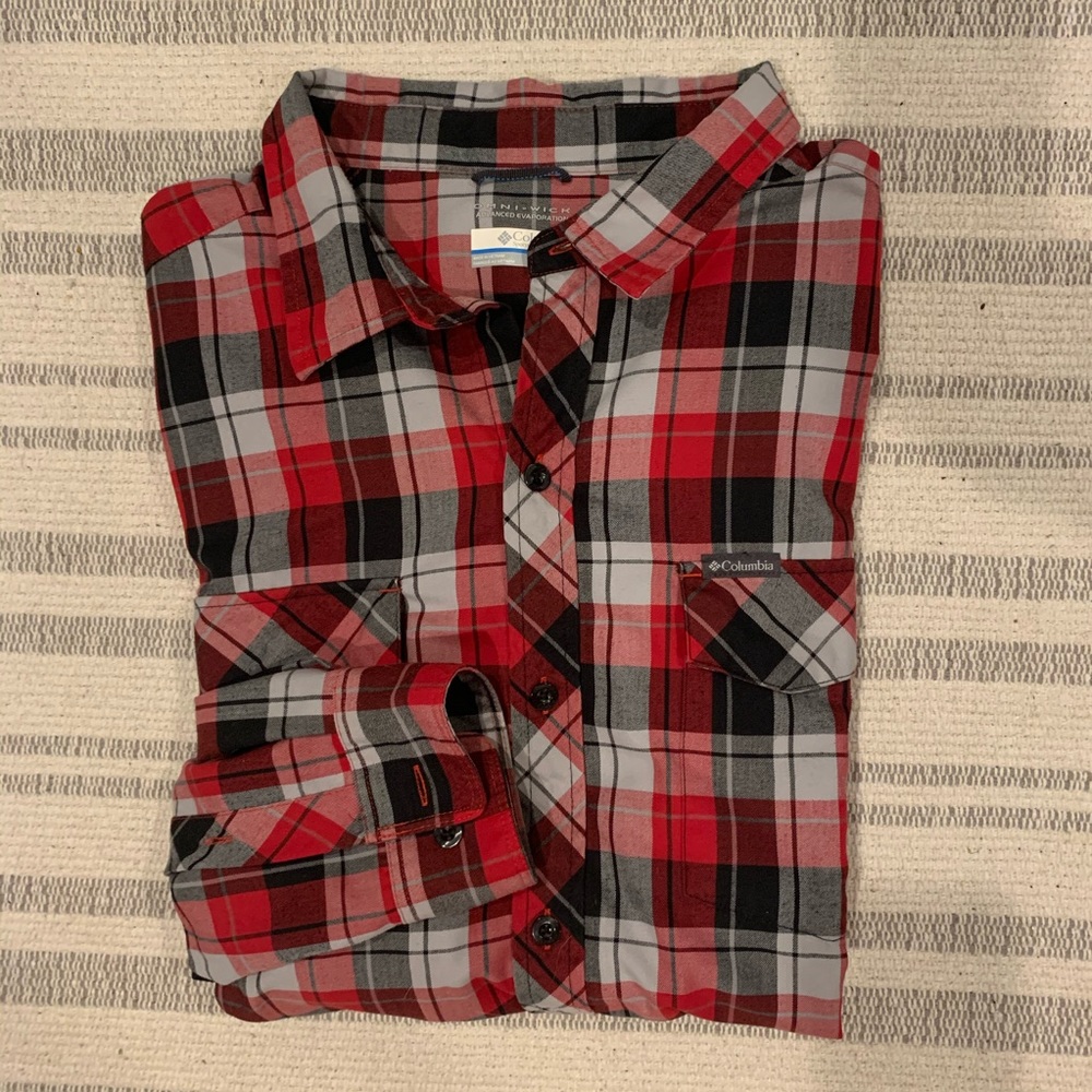 Columbia Omni-Wick Button Down